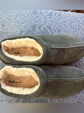 Plush Faux-Fur Lined Leather Slippers - Olive Green, My Slippers!